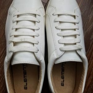 White unisex shoes youth size 3 New